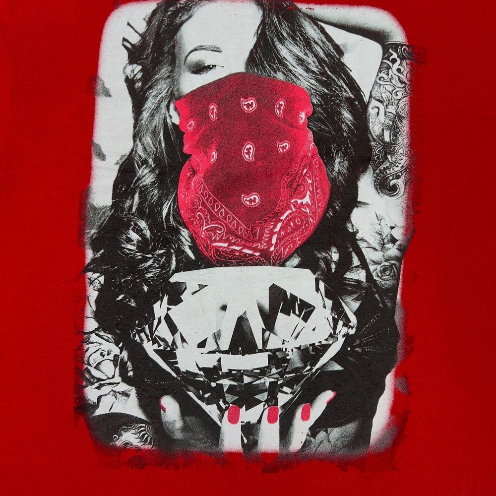 Delta Pro Weight Mens Graphic T-Shirt Size 2XL Red Diamond Girl Tattoo Bandana